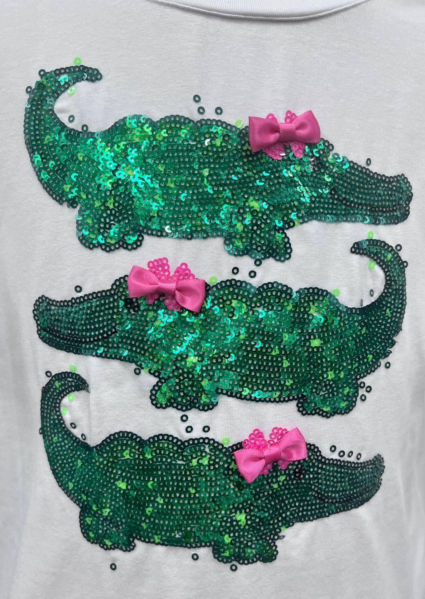 Preppy gator flutter top: 8