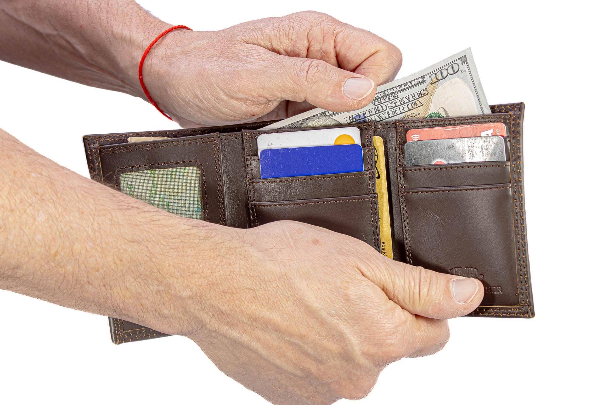 Florida Gators Men's Embossed Leather Wallet.