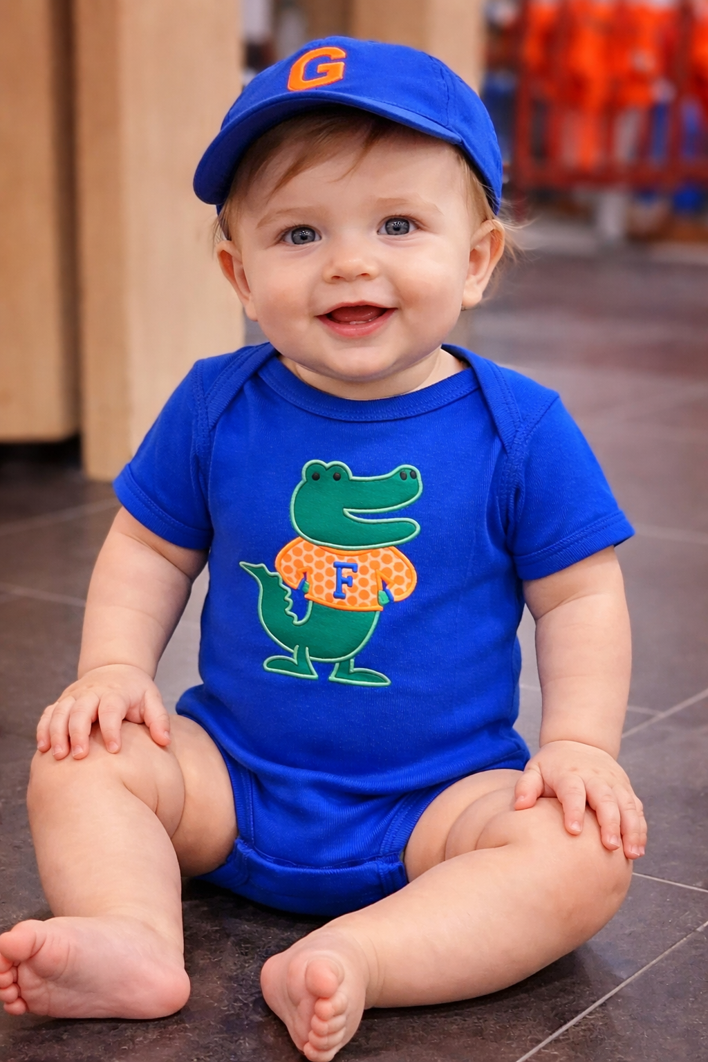 Standing Gator Infant Bodysuit ￼